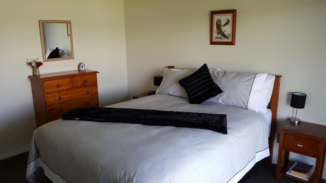 Athenree Waterside Accommodation Eksteriør billede